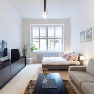  Apartamento Luxury Apartment On Old Town Square